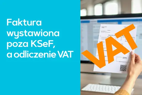 Faktura VAT poza KSeF, czy faktura musi być podpisana? Dłoń trzyma dokument z napisem VAT.