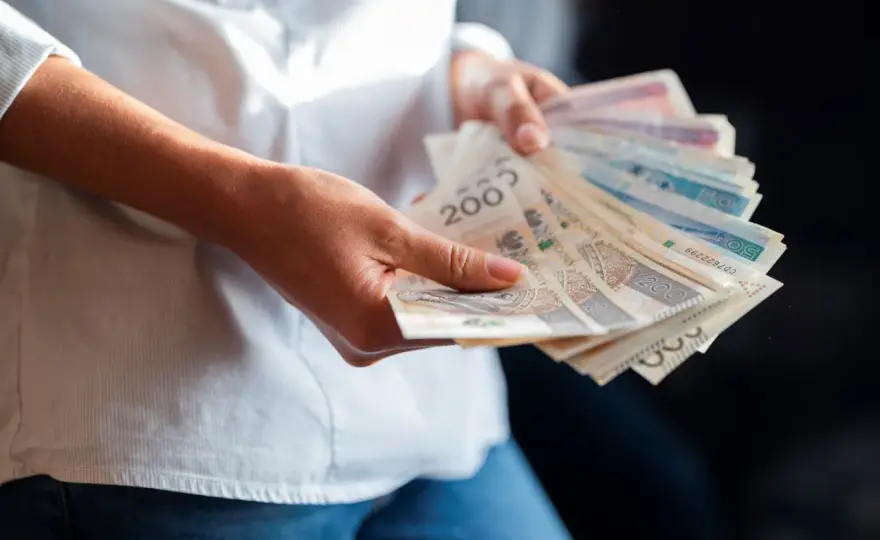 Najniższa krajowa brutto i netto - ile wynosi i co się wlicza?
