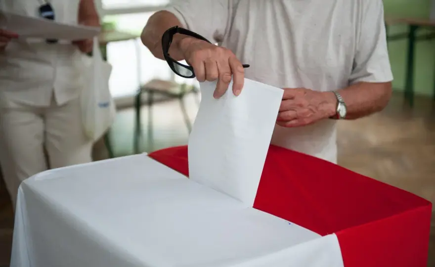 Jak głosować poza miejscem zamieszkania? Zasady i terminy