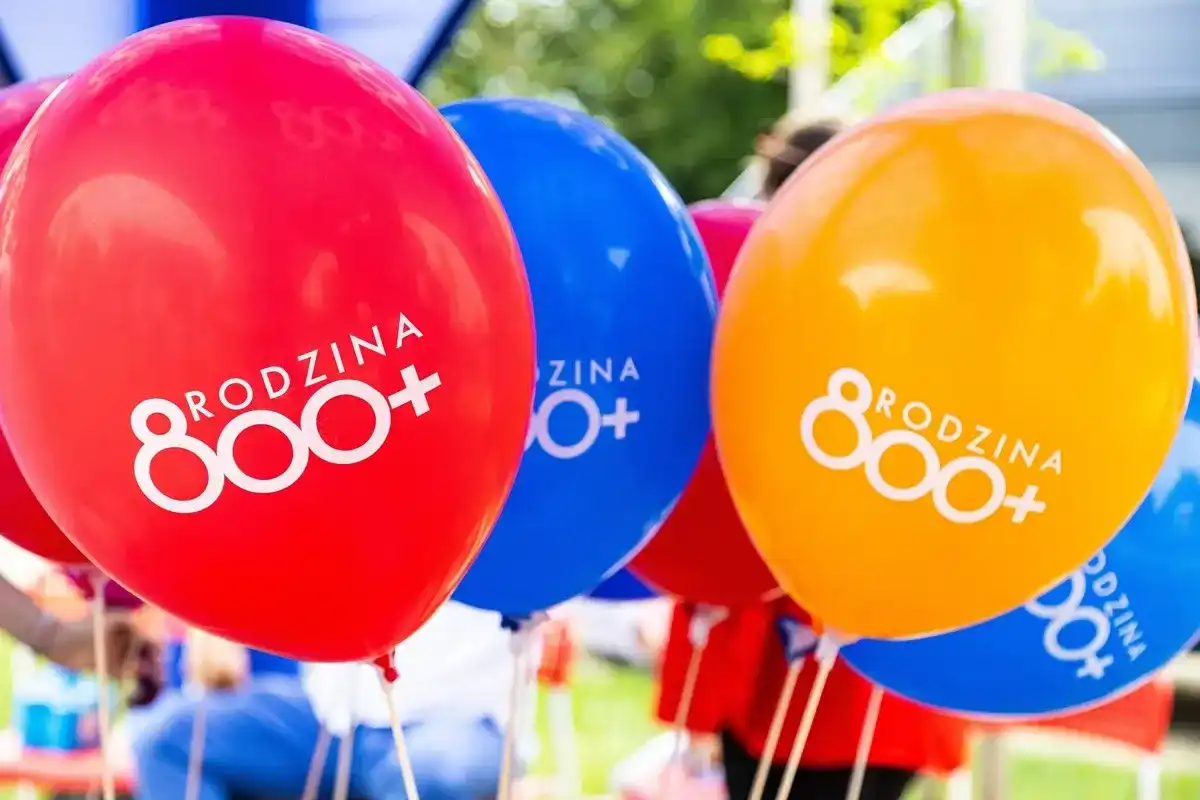 800 plus dla seniora? Sprawdź, jakie świadczenia przysługują