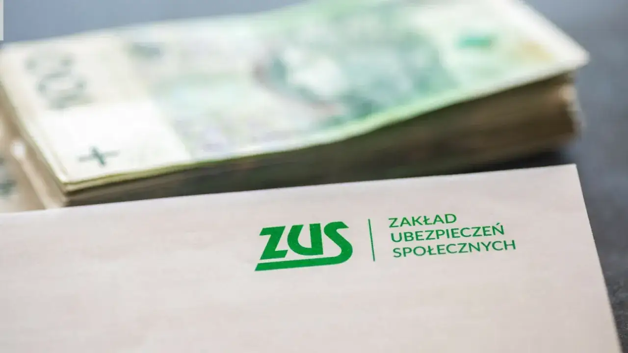 ZUS i pieniądze. Czy można pracować na rencie z całkowitą niezdolnością do pracy?